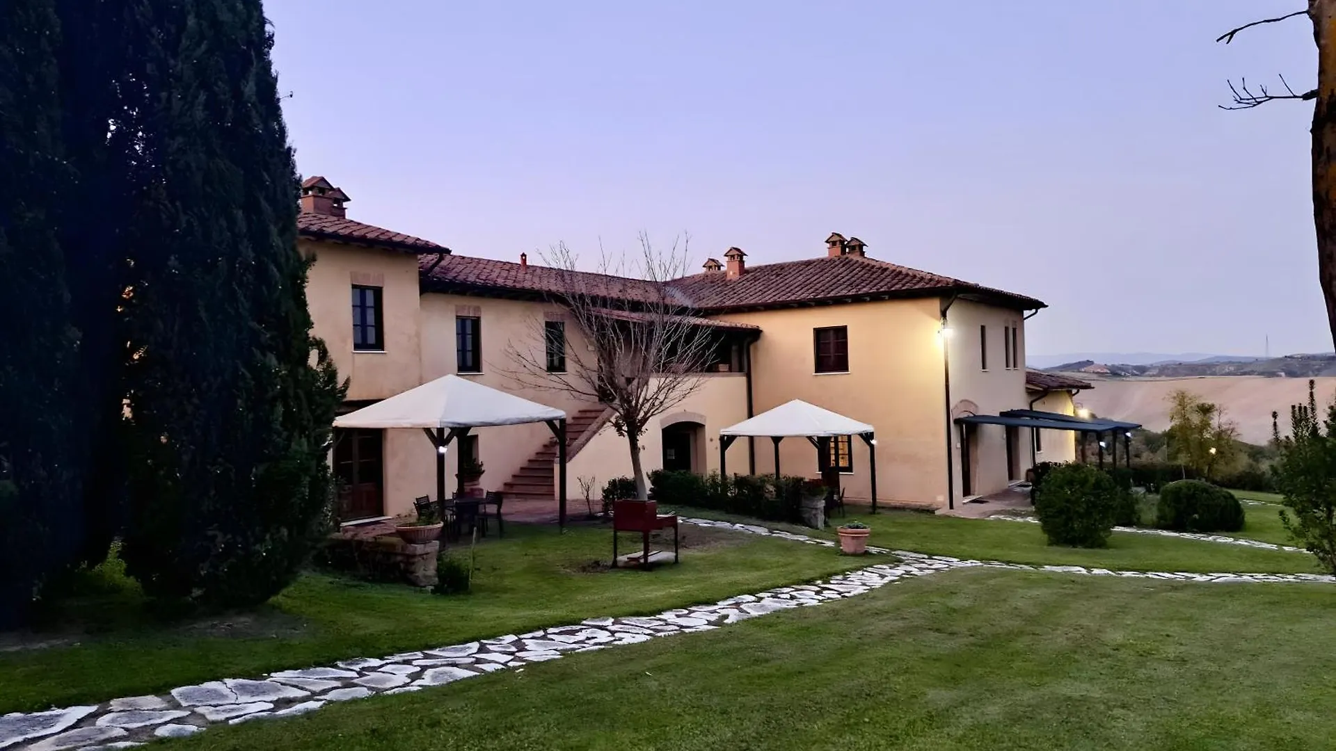 Agriturismo Caliano Asciano Farm stay